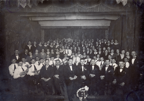 zdjęcie okładki [Koncert gwiazdkowy Chóru Słowiczek i Towarzystwa Mandolinistów "Jaskółka" 03.01.1932 r.]