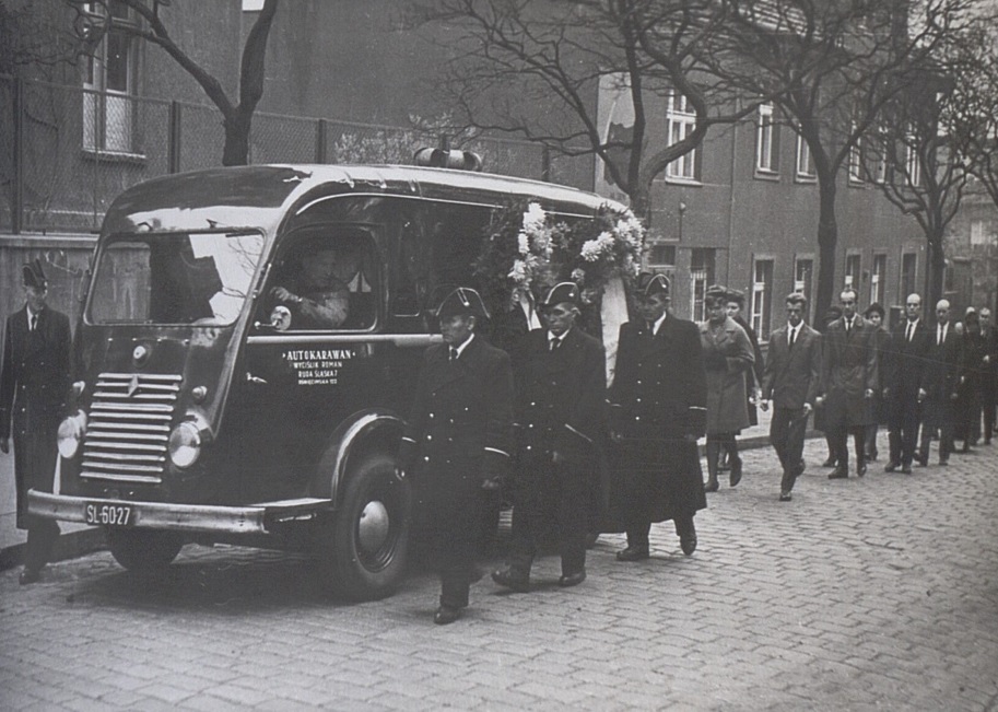 zdjęcie okładki Pogrzeb Moniki Kołodziej - maj 1965 rok